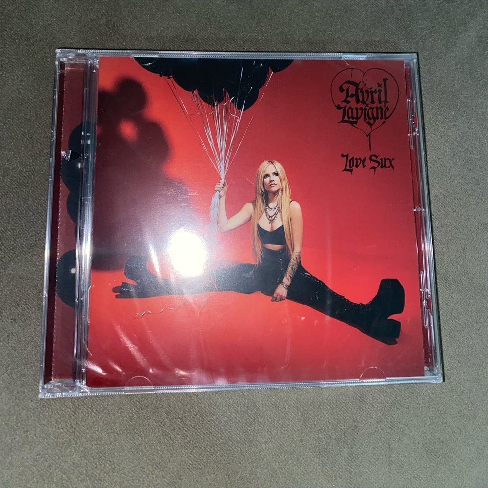 Avril Lavigne Love Sux cd